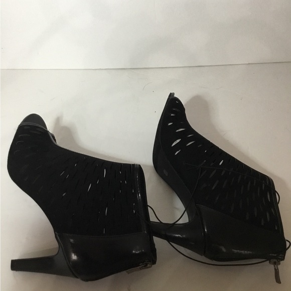 a.n.a. Women’s Cornelius Black Open Toe Heeled Booties Size 8.5 NWOB - Picture 5 of 7